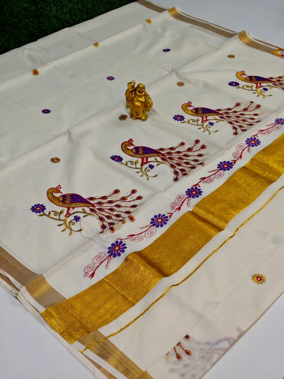 Classic Handloom Cotton Saree – Cream & Blue